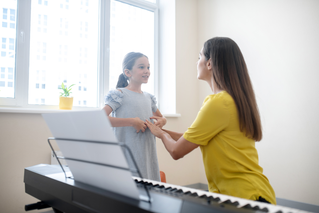 Как стать вокальным педагогом – обучение голосу и обязанности педагога по вокалу